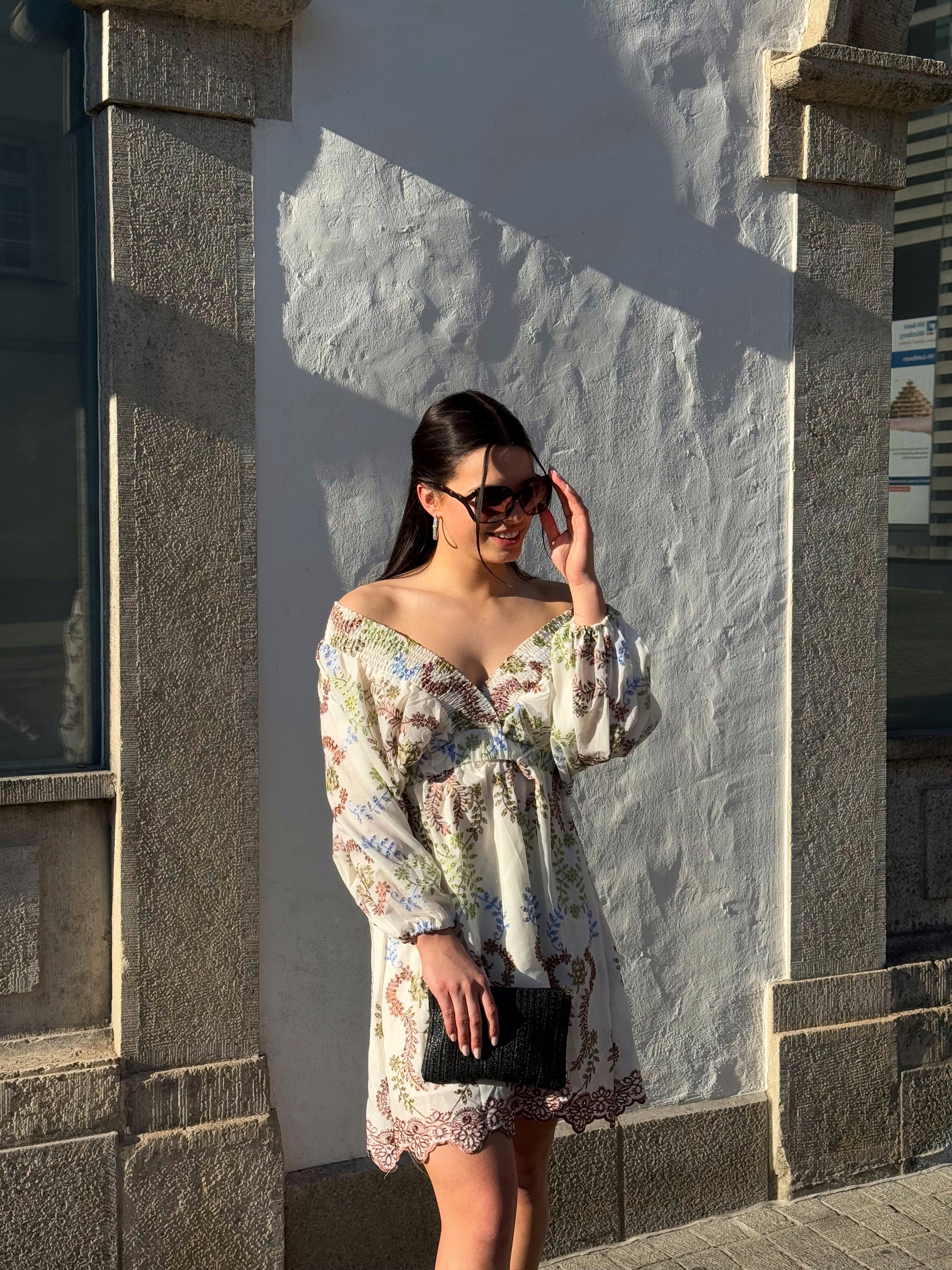 Luftiges Kleid mit Unterkleid und Ballonärmeln aus Baumwolle